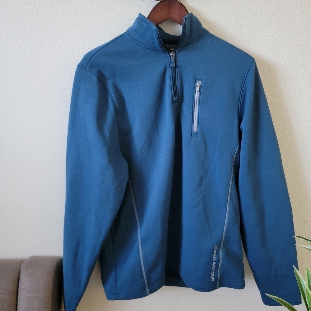 Under Armour Men's Medium Blue Pullover Fleece Lighrweight. Size Medium.